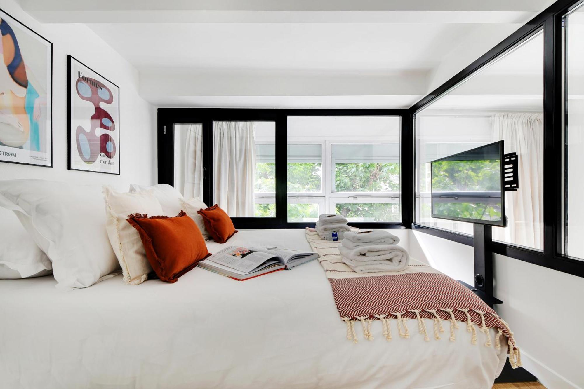 Amazing Loft 2br - Eiffel Tower * Parijs